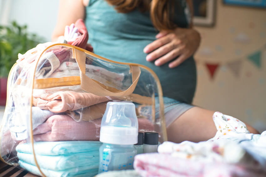 The Essential Newborn Baby Hospital Bag Checklist